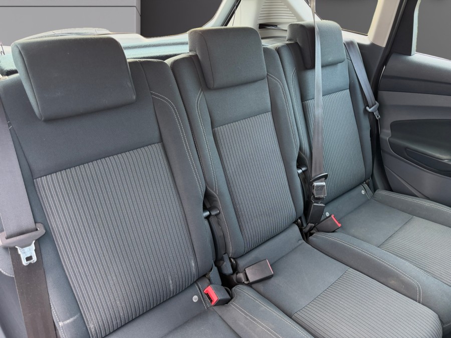 FORD d'occasion C-MAX 1.6 TDCi 95ch FAP Titanium de 2011 Toulon Est