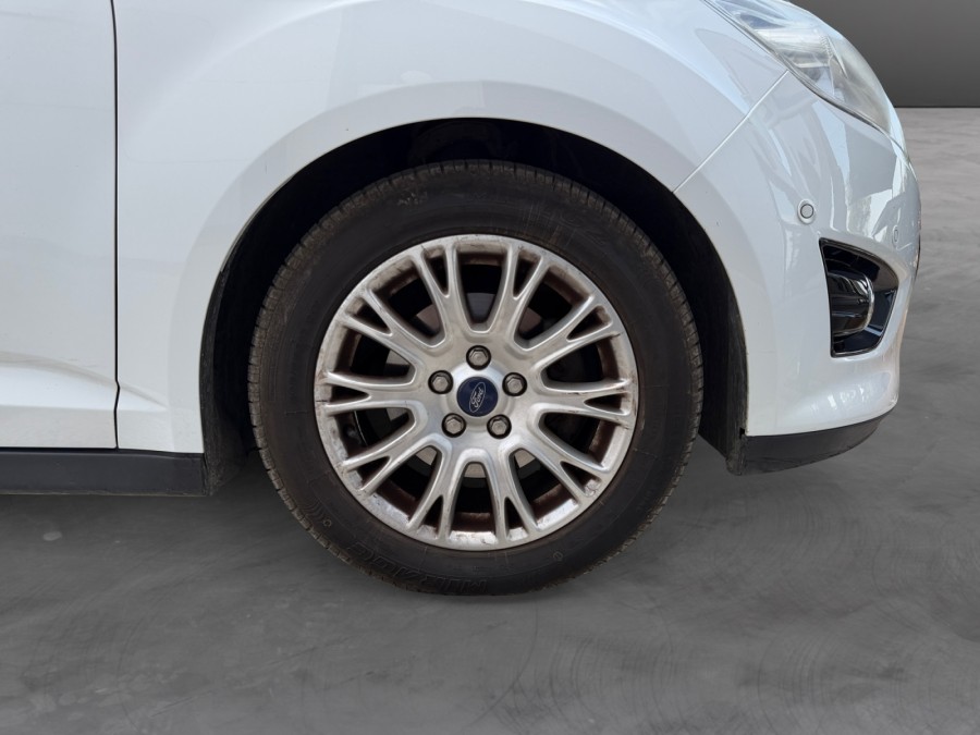 FORD d'occasion C-MAX 1.6 TDCi 95ch FAP Titanium de 2011 Toulon Est