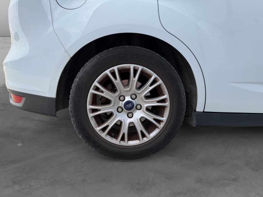 FORD d'occasion C-MAX 1.6 TDCi 95ch FAP Titanium de 2011 Toulon Est