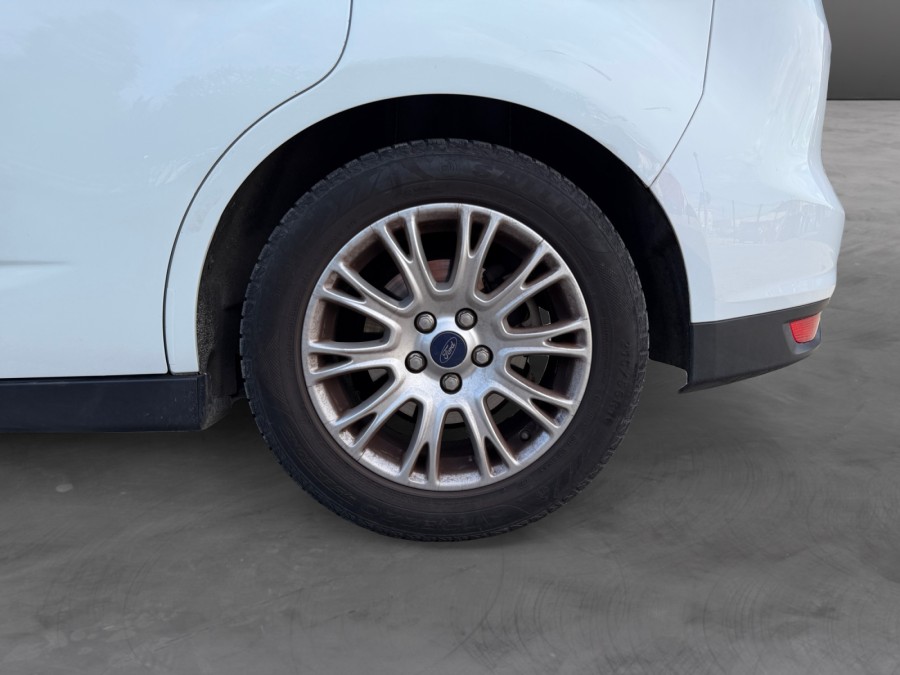 FORD d'occasion C-MAX 1.6 TDCi 95ch FAP Titanium de 2011 Toulon Est