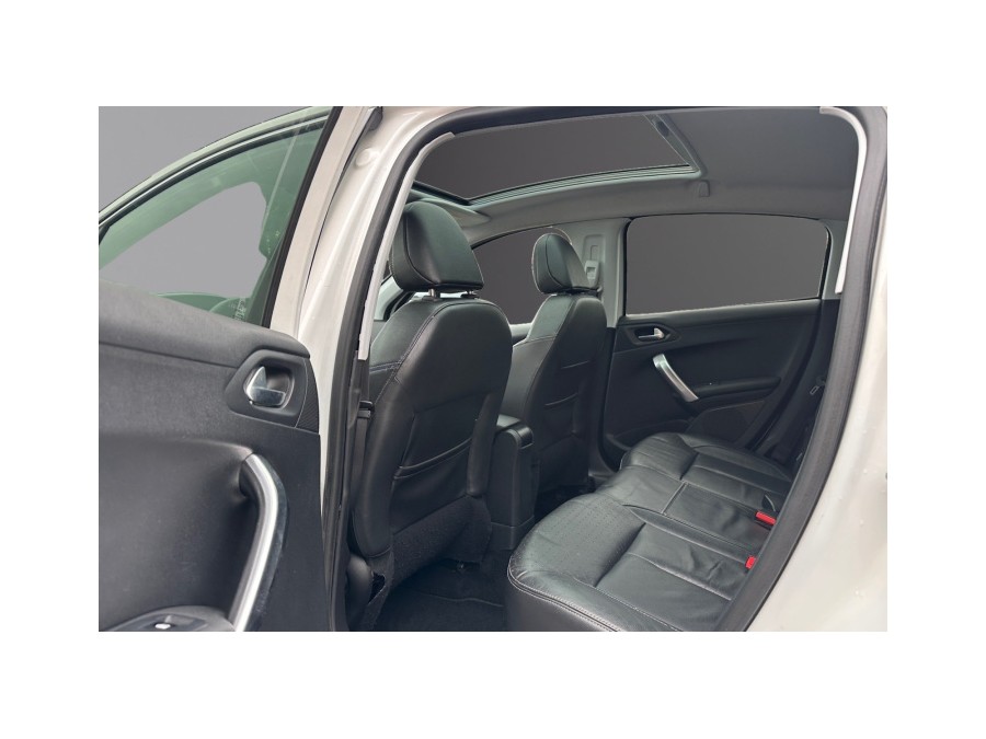 PEUGEOT d'occasion 208 1.6 Blue HDi 120 de 2017 Compiègne (60)﻿