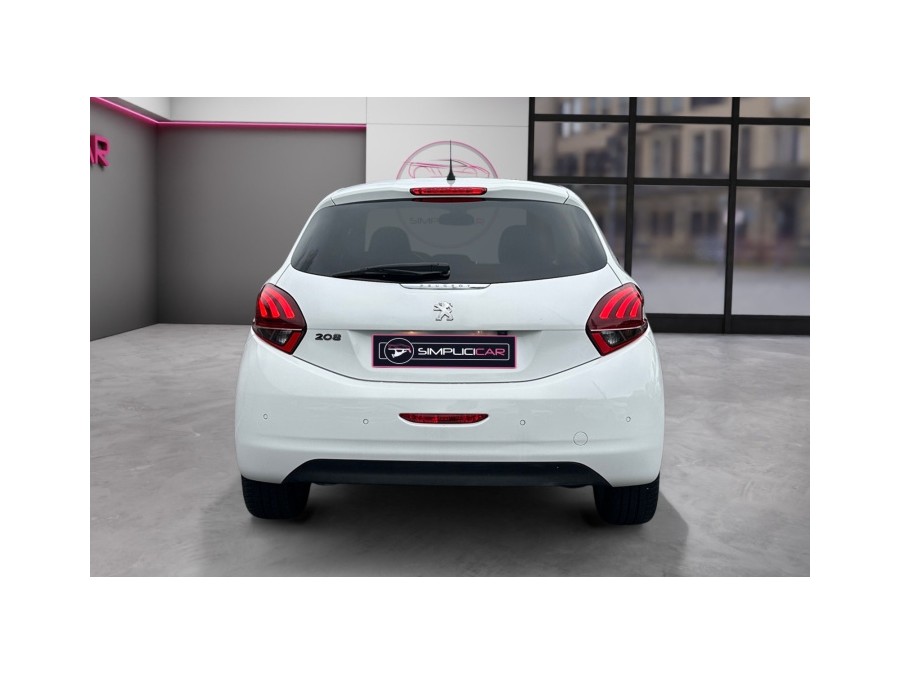 PEUGEOT d'occasion 208 1.6 Blue HDi 120 de 2017 Compiègne (60)﻿