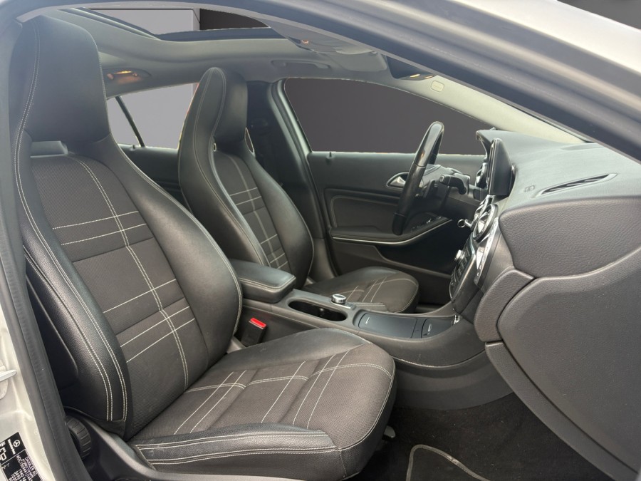 MERCEDES d'occasion GLA 250 Sensation 7G-DCT de 2015 Pertuis (84)﻿