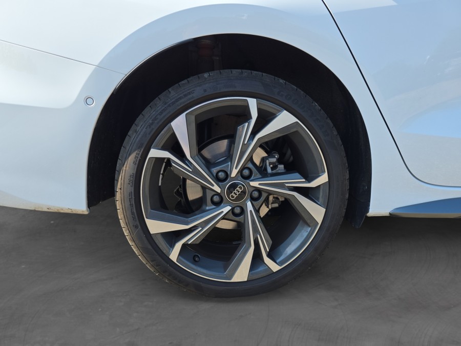 AUDI d'occasion A3 35 TFSI 150 4 PORTES S TRONIC AUTO de 2025 Vichy