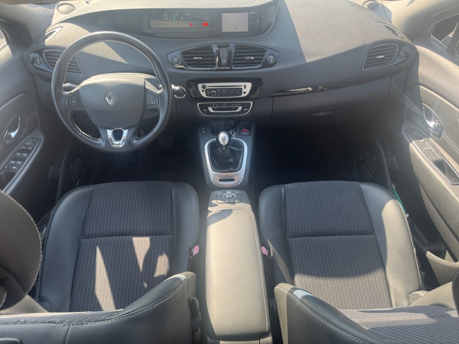 RENAULT d'occasion SCENIC 1.6 dCi 130 BOSE de 2013 Beaune (21)﻿