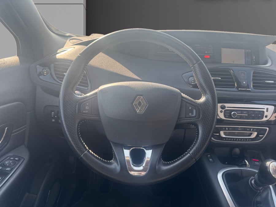 RENAULT d'occasion SCENIC 1.6 dCi 130 BOSE de 2013 Beaune (21)﻿