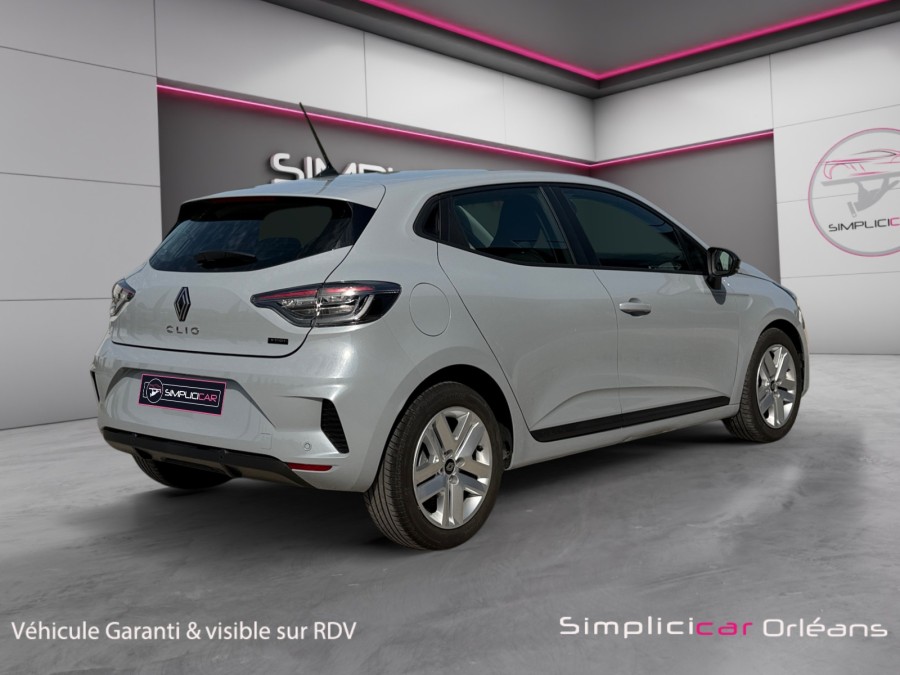 RENAULT d'occasion CLIO 1.6 E-Tech 145ch full hybrid Evolution - 25