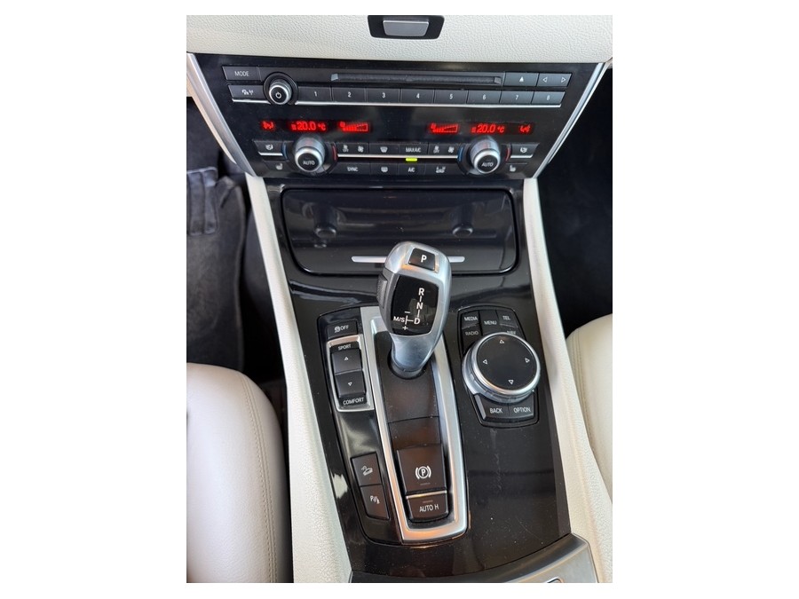 BMW d'occasion 5GT (F07) 535IA XDRIVE 306 20CV LUXURY de 2014 Tours