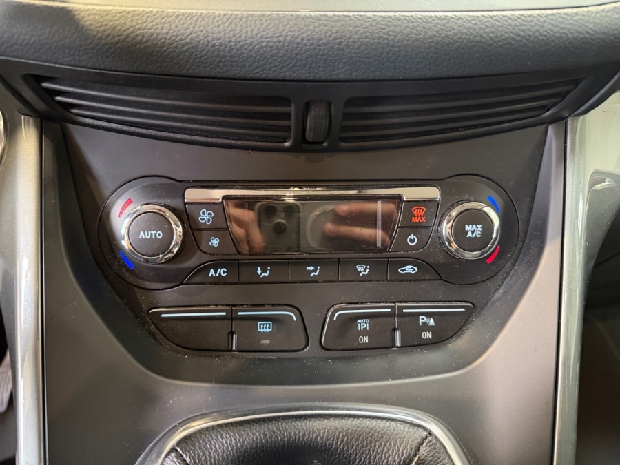 FORD d'occasion GRANDCMAX 1.6 TDCI 115 FAP EDITION de 2014 Le Havre