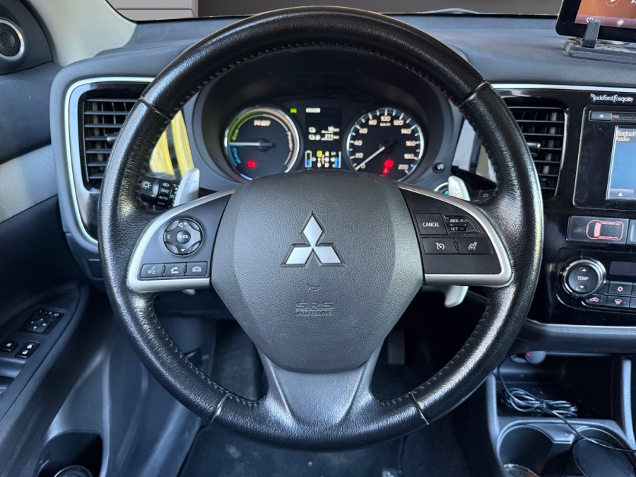 MITSUBISHI d'occasion OUTLANDER PHEV Hybride rechargeable Instyle de
