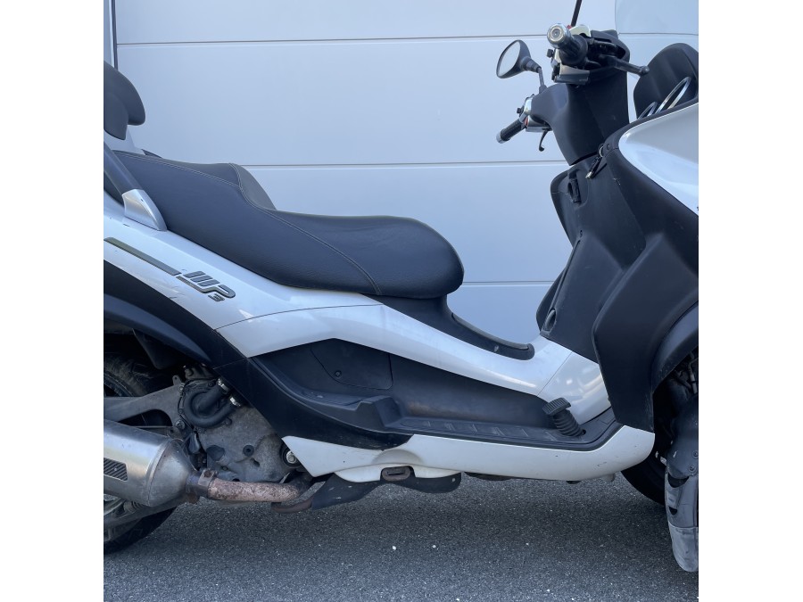 PIAGGIO d'occasion MP3 40LT MP3 400 LT de 2009 Royan (17)﻿