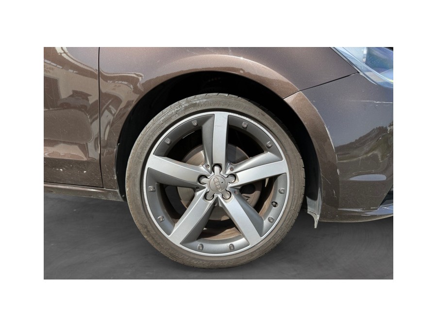 AUDI d'occasion A1 SB 1.4 TFSI 140 S LINE S TRONIC de 2014 La Ciotat