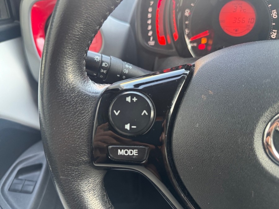 TOYOTA d'occasion AYGO II 1 VVTI X CITE X SHIFT AUTO de 2019