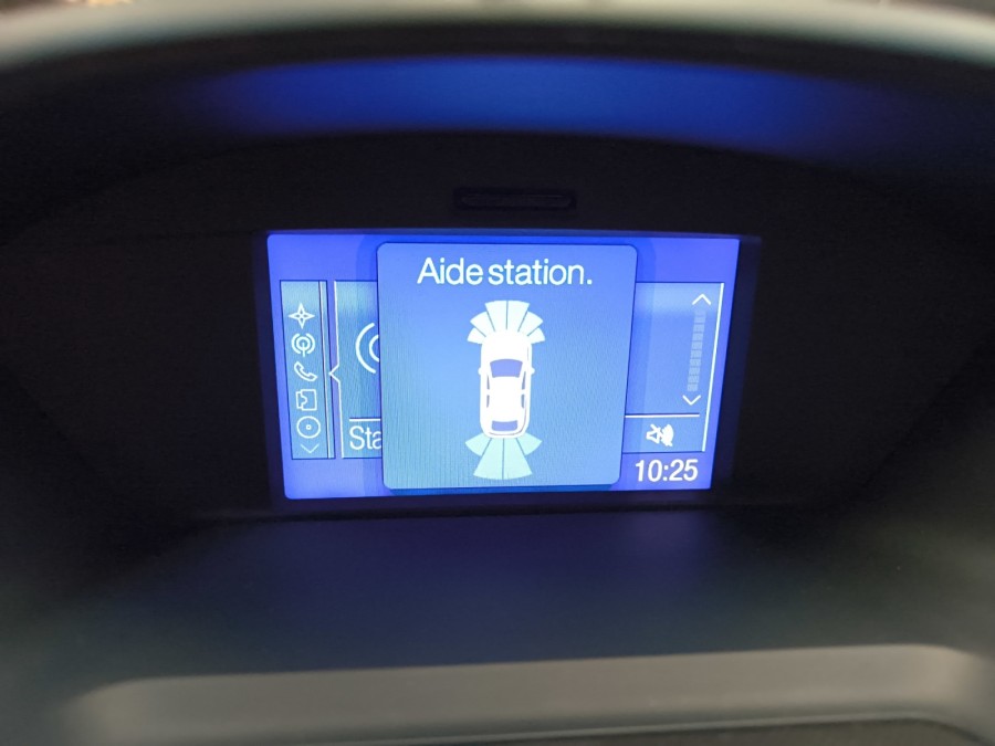 FORD d'occasion C-MAX 1600 TDCI 115 TITANIUM X de 2013 St Jean du
