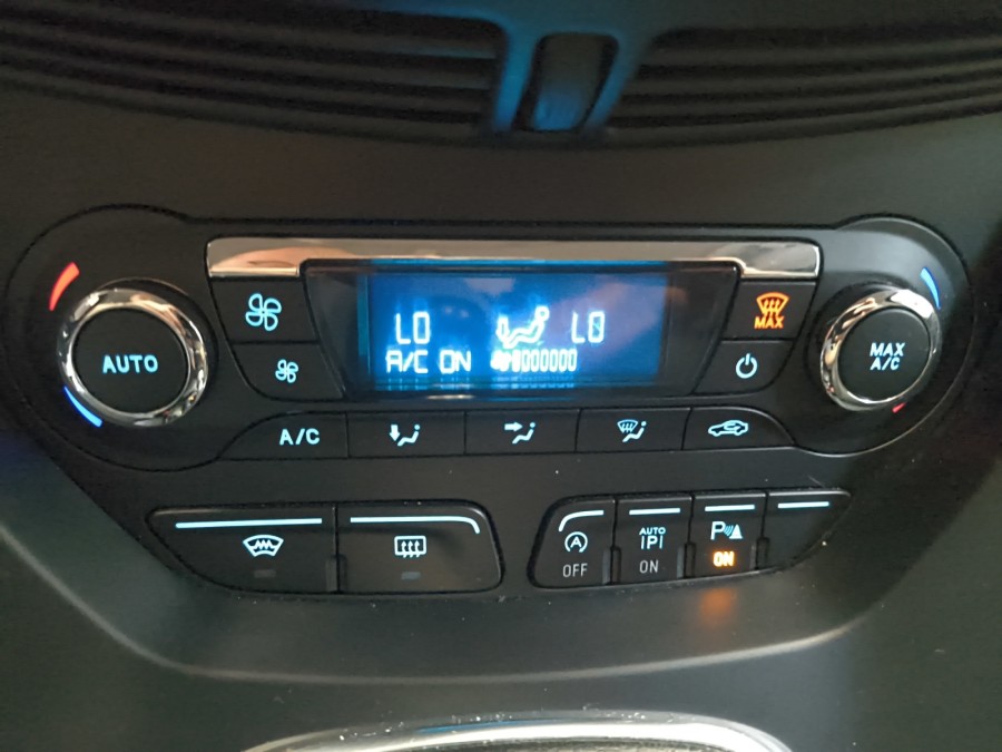 FORD d'occasion C-MAX 1600 TDCI 115 TITANIUM X de 2013 St Jean du