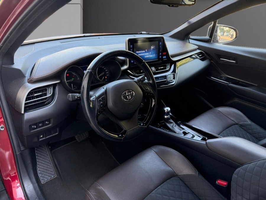 TOYOTA d'occasion C-HR 122H DISTINCTIVE de 2017 Nîmes (30)﻿
