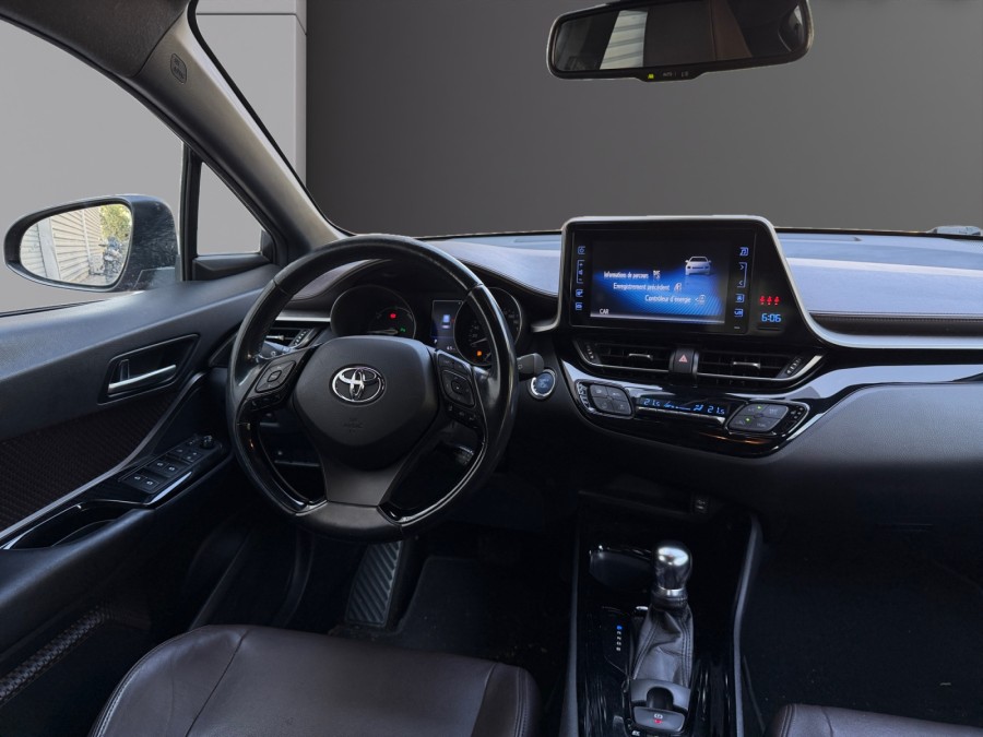 TOYOTA d'occasion C-HR 122H DISTINCTIVE de 2017 Nîmes (30)﻿