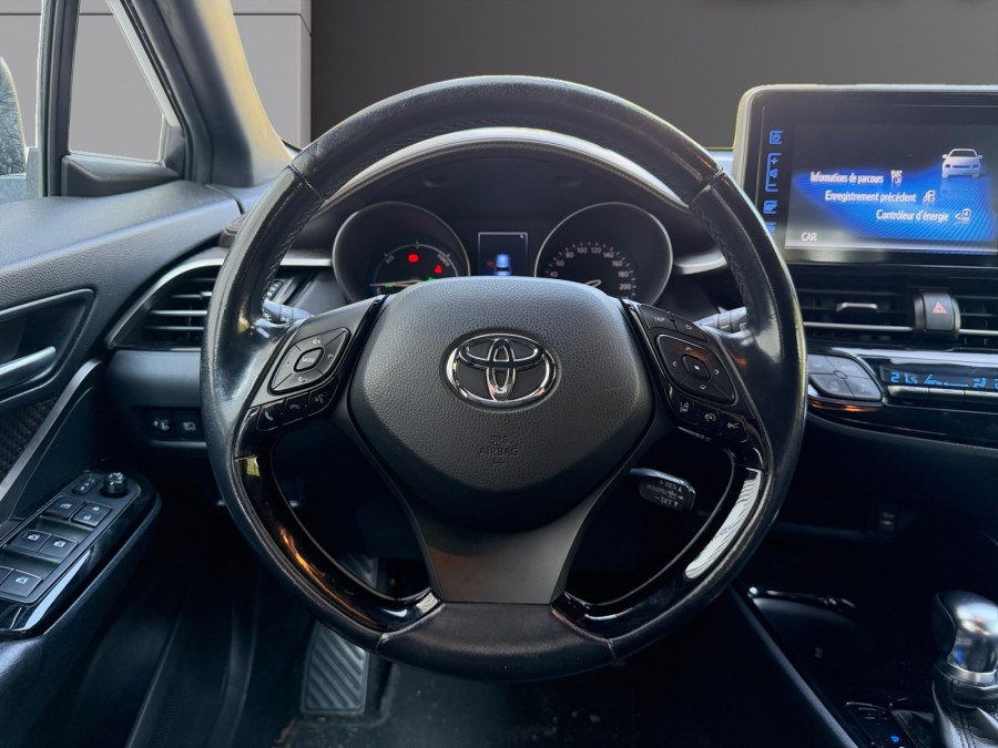 TOYOTA d'occasion C-HR 122H DISTINCTIVE de 2017 Nîmes (30)﻿