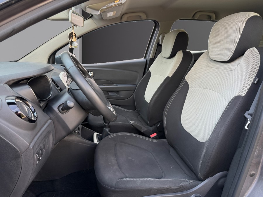 RENAULT d'occasion CAPTUR 1.3 TCe 130ch FAP Sunset de 2019 Toulon Est