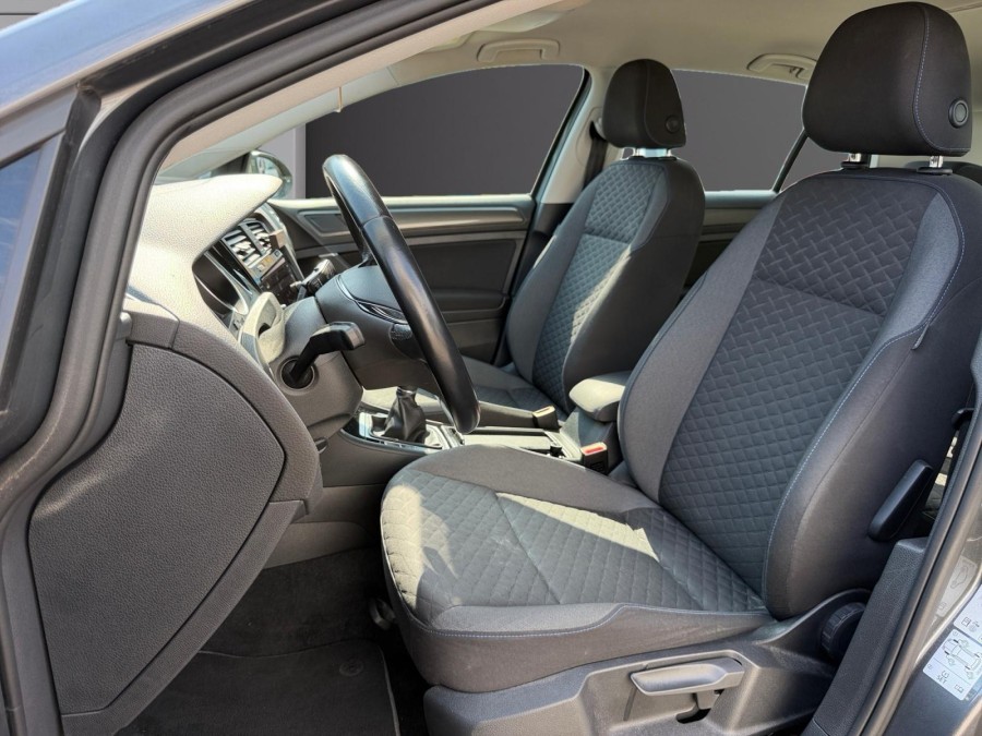 VOLKSWAGEN d'occasion GOLF 1.4 TSI 125ch Connect 5p de 2018 Lyon St