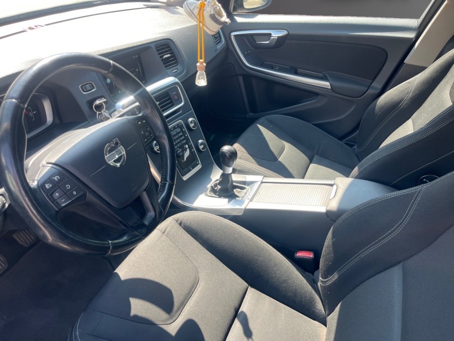 VOLVO d'occasion S60 1.6 DRIVE 115 STOP AND START KINETIC de 2014
