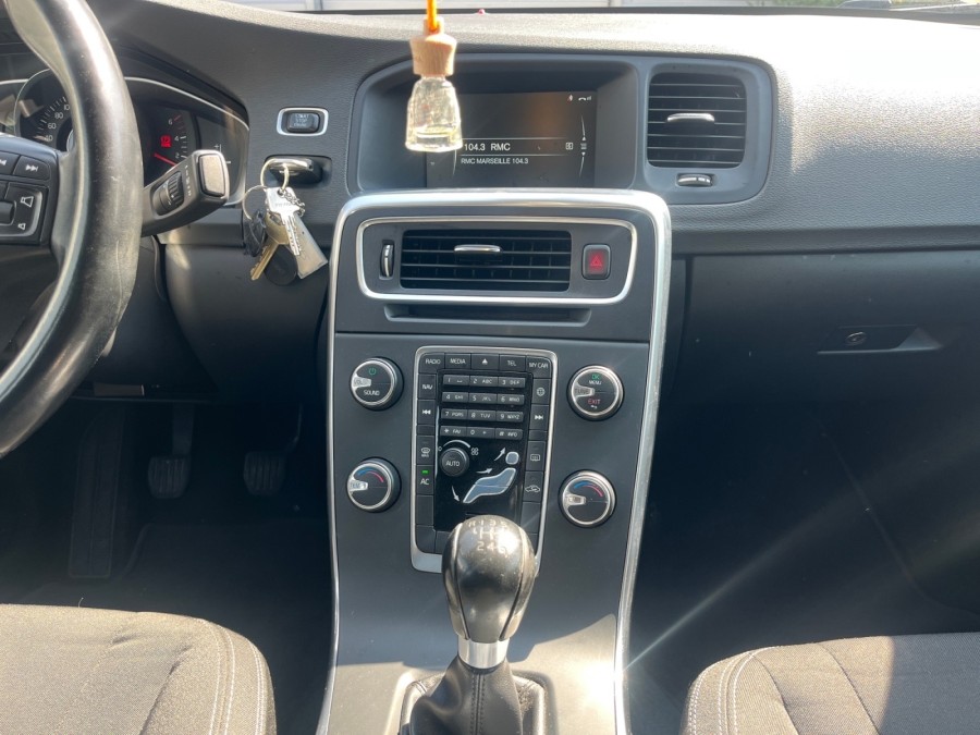 VOLVO d'occasion S60 1.6 DRIVE 115 STOP AND START KINETIC de 2014