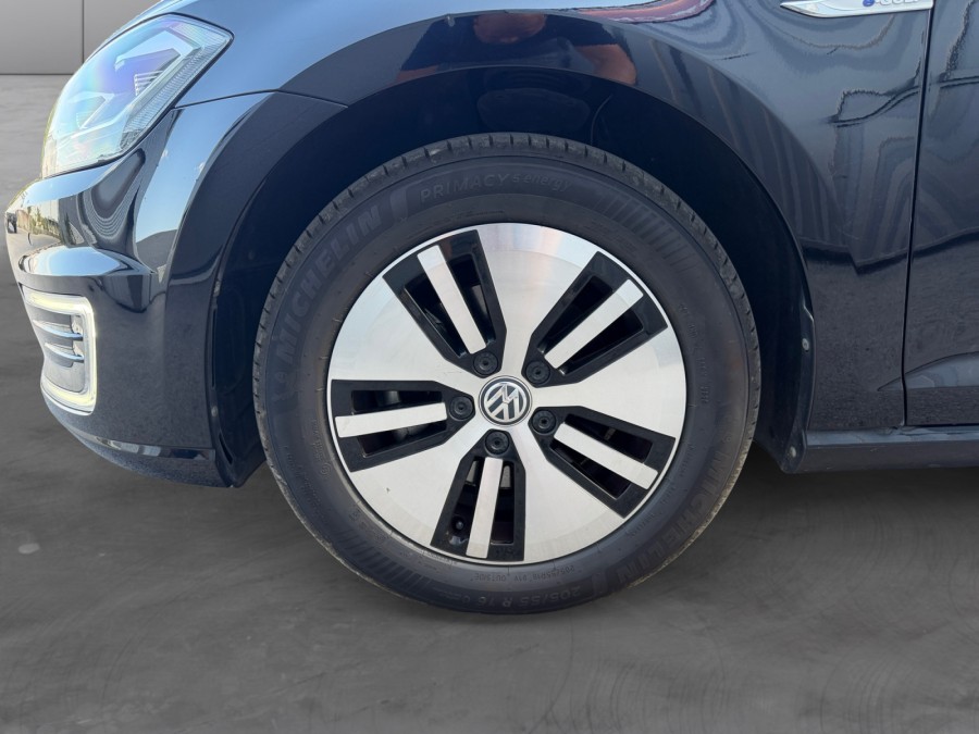 VOLKSWAGEN d'occasion GOLF VII E-GOLF ELECTRIQUE AUTO de 2019 Beaune