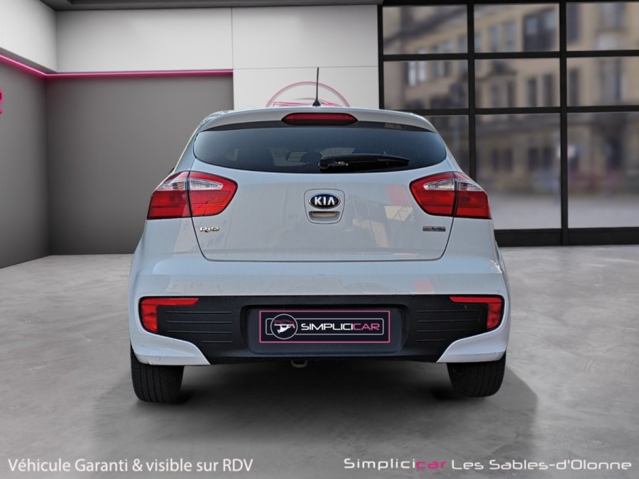 KIA d'occasion RIO 1.1 CRDI 75 URBAN CHIC ISG de 2015 Les Sables
