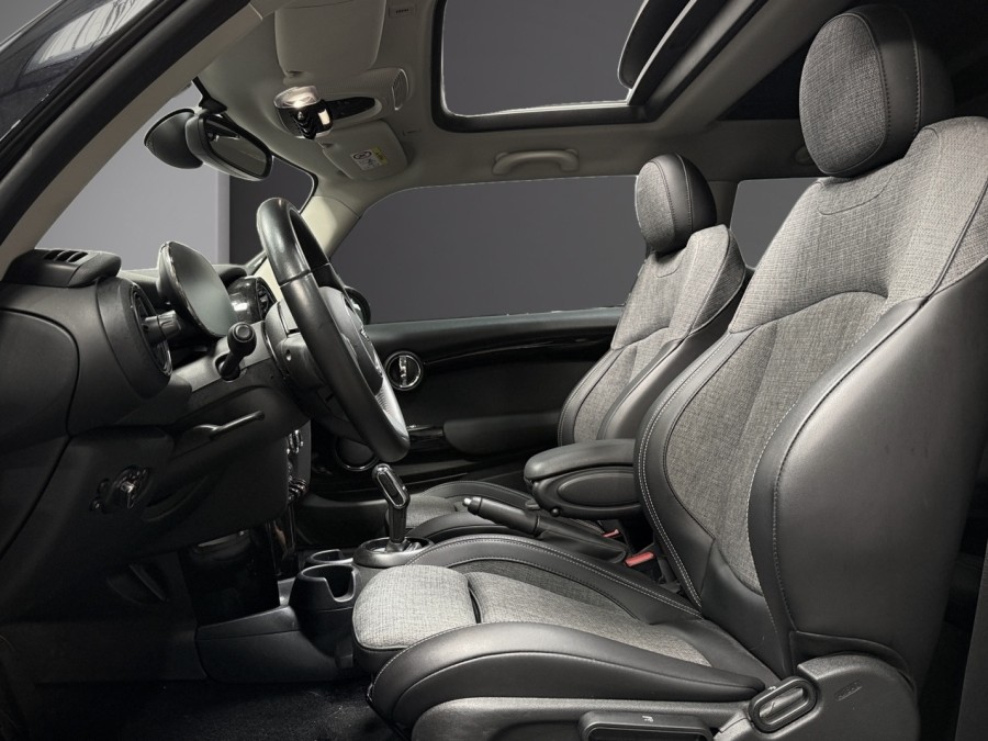 MINI d'occasion MINI COOPER CAMDEN BVA7 1.5 136ch de 2021 Lyon Ouest