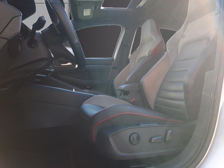 VOLKSWAGEN d'occasion GOLF 2.0 TSI 245 GTI DSG de 2022 Montreuil (93)﻿