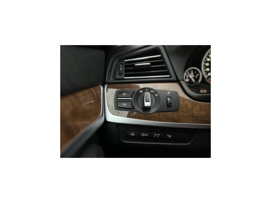BMW d'occasion 530 Série 5 3.0d 245ch Luxe BVA8 de 2011 La Flèche
