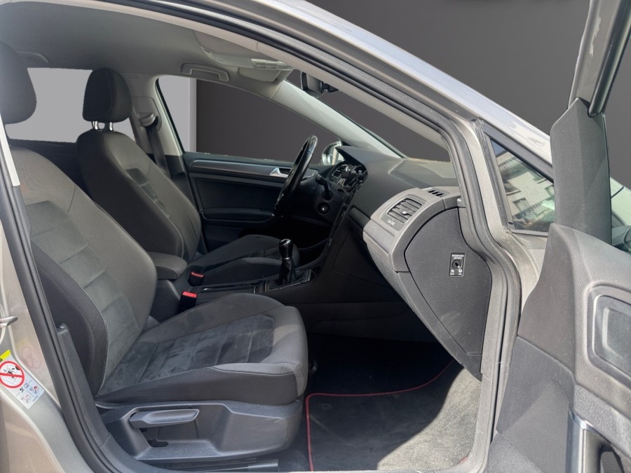VOLKSWAGEN d'occasion GOLF VII 1.4 TSI CARAT 150 de 2017 Paris 15