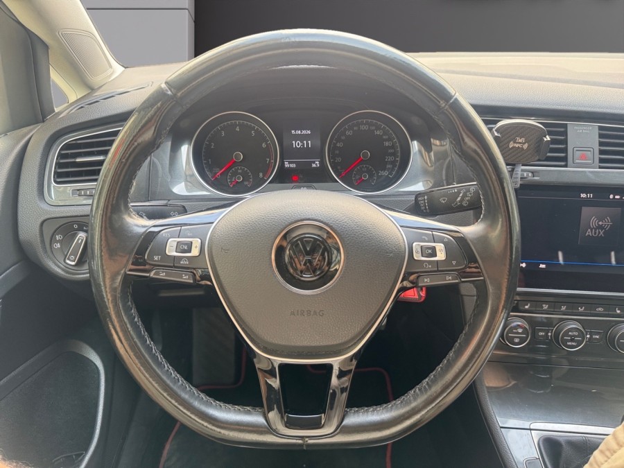 VOLKSWAGEN d'occasion GOLF VII 1.4 TSI CARAT 150 de 2017 Paris 15