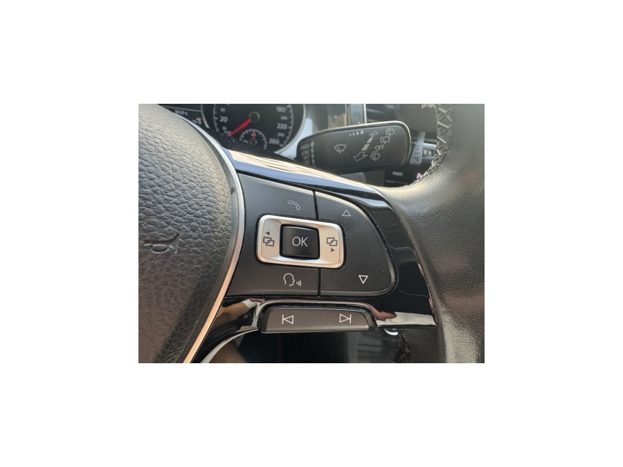 VOLKSWAGEN d'occasion GOLF VII 1.4 TSI CARAT 150 de 2017 Paris 15
