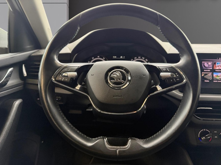 SKODA d'occasion KAMIQ 1.0 TSI 110 YOUNG EDITION DSG7 de 2021 Lyon St