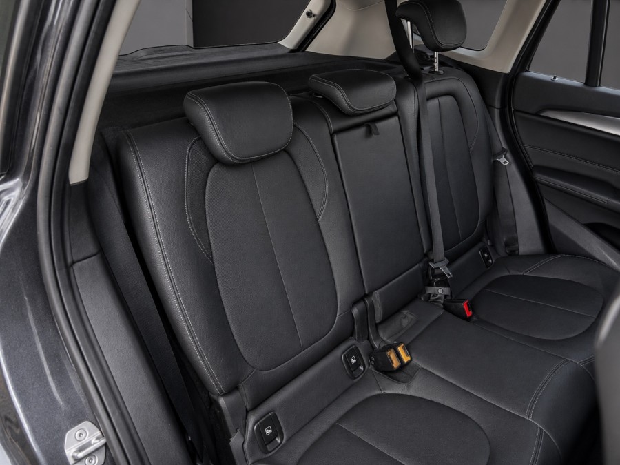BMW d'occasion X1 sDrive18dA 150ch xLine de 2016 Vernon (27)﻿