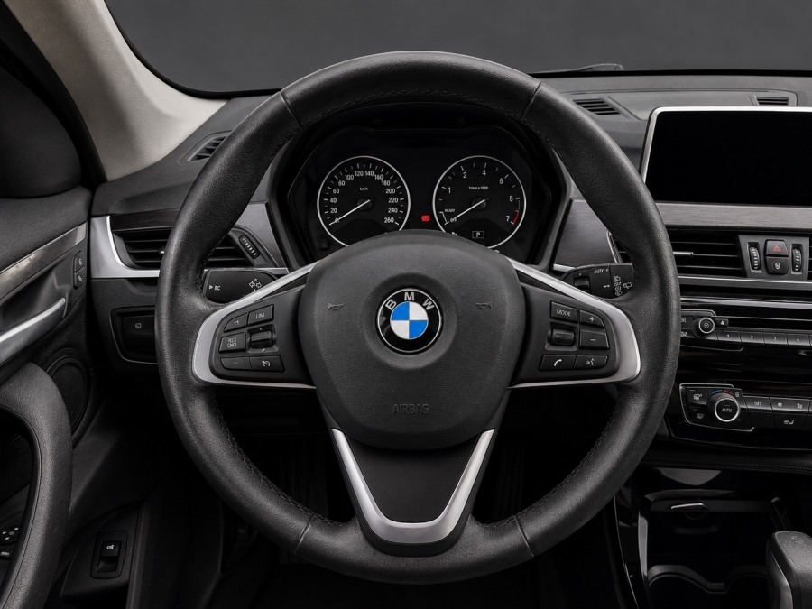 BMW d'occasion X1 sDrive18dA 150ch xLine de 2016 Vernon (27)﻿