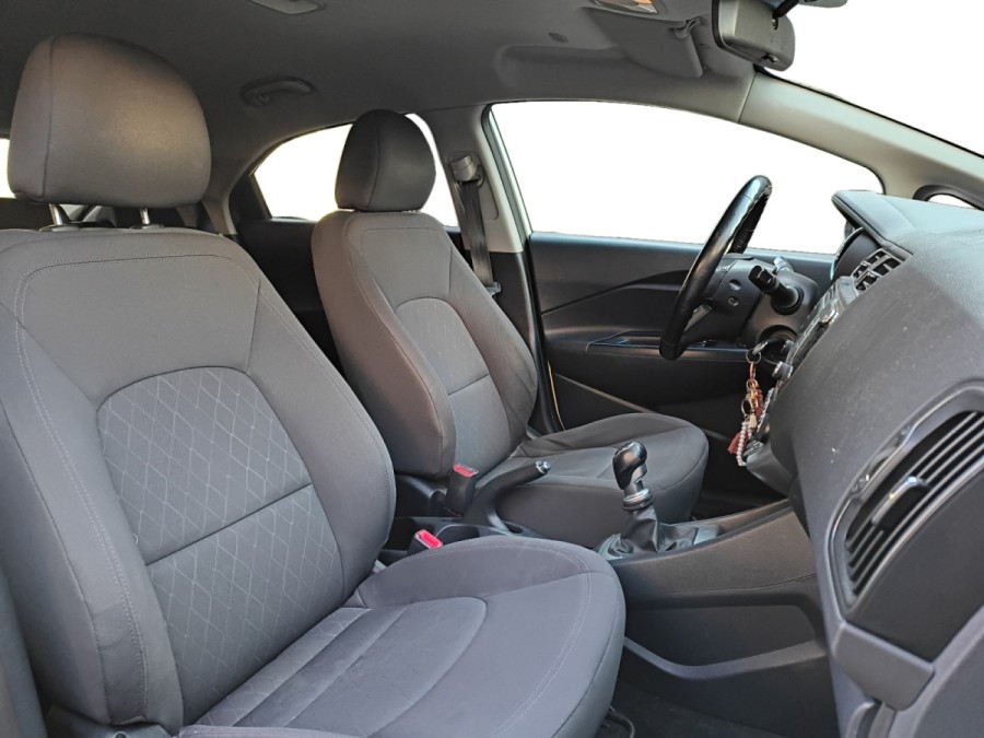 KIA d'occasion RIO 1.1 CRDI 75 URBAN CHIC ISG de 2015 Les Sables