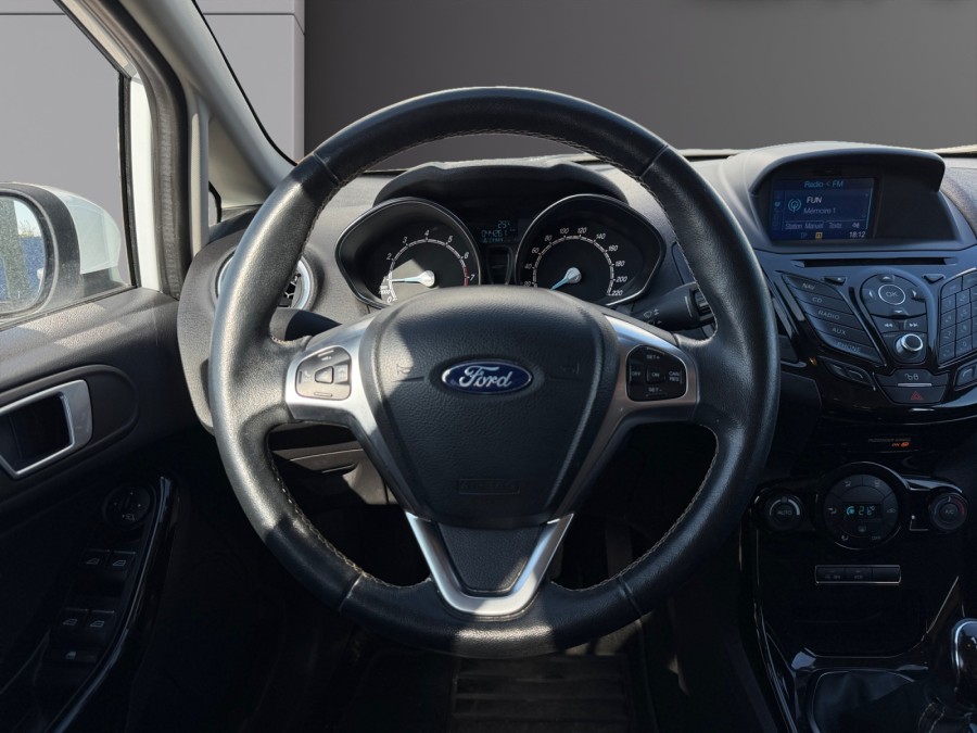 FORD d'occasion FIESTA 1.0 ECOBOOST 125 TITANIUM de 2017 Orleans (45)﻿