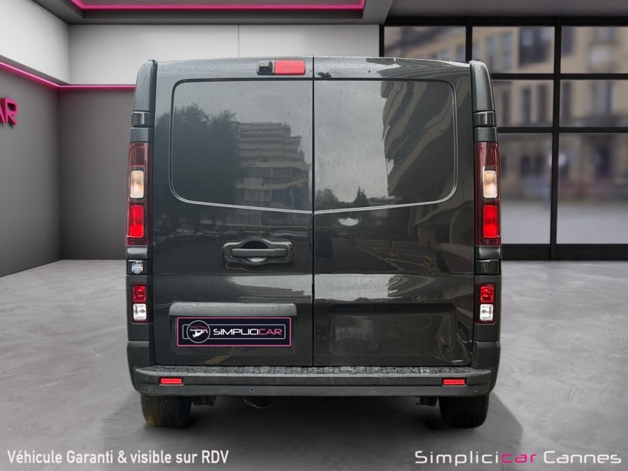 RENAULT d'occasion TRAFIC L1H1 1.6 DCI 140 CONFORT de 2019 Cannes