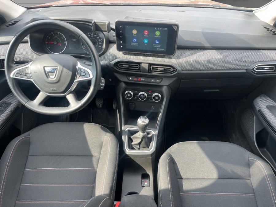 DACIA d'occasion JOGGER 1 ECO G 100 ESSENTIEL de 2022 Salon de