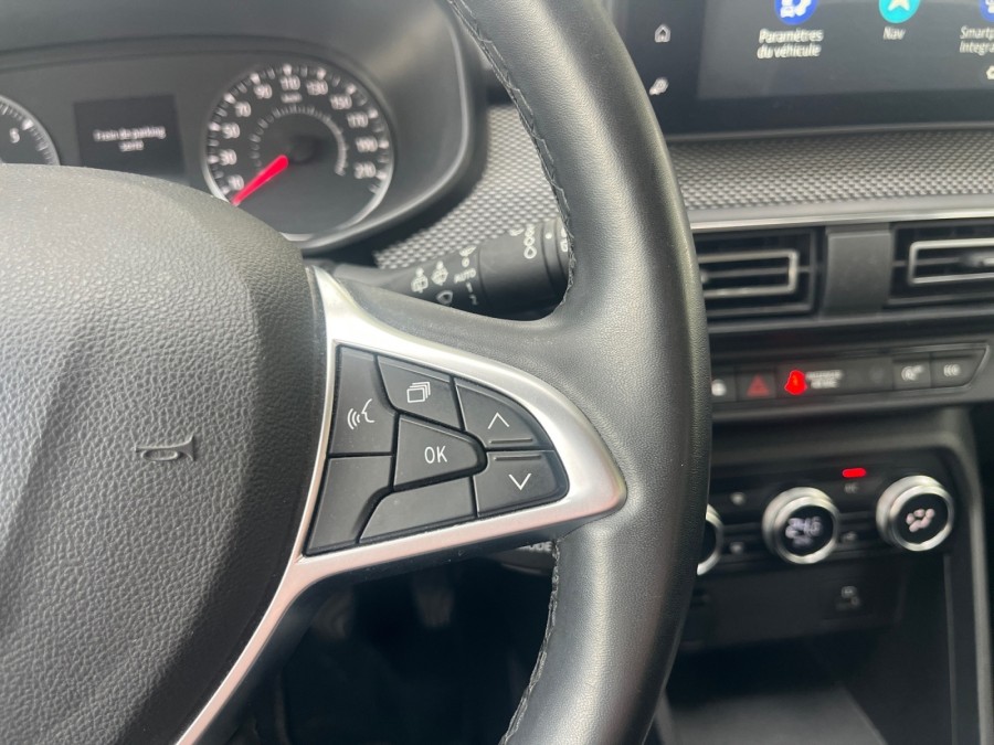 DACIA d'occasion JOGGER 1 ECO G 100 ESSENTIEL de 2022 Salon de