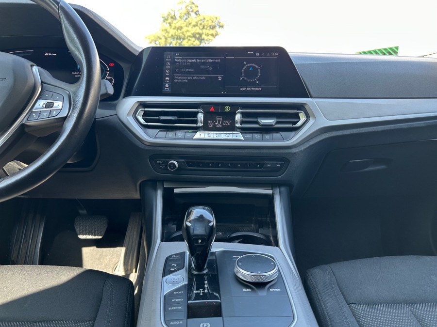 BMW d'occasion 330 2 E 292 HYBRIDE LOUNGE AUTO de 2021 Salon de