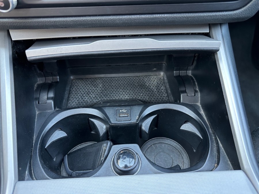BMW d'occasion 330 2 E 292 HYBRIDE LOUNGE AUTO de 2021 Salon de