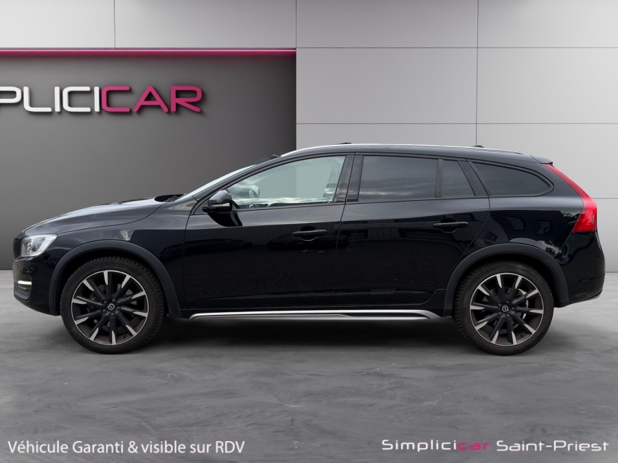 VOLVO d'occasion V60 D3 150ch Luxe Geartronic de 2018 Lyon St Priest