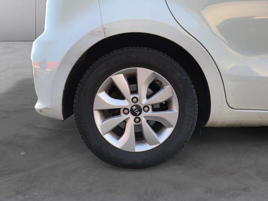 KIA d'occasion RIO 1.1 CRDI 75 URBAN CHIC ISG de 2015 Les Sables