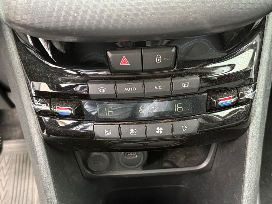 PEUGEOT d'occasion 2008 1.2 82Ch STYLE de 2019 Toulouse Sud (31)﻿
