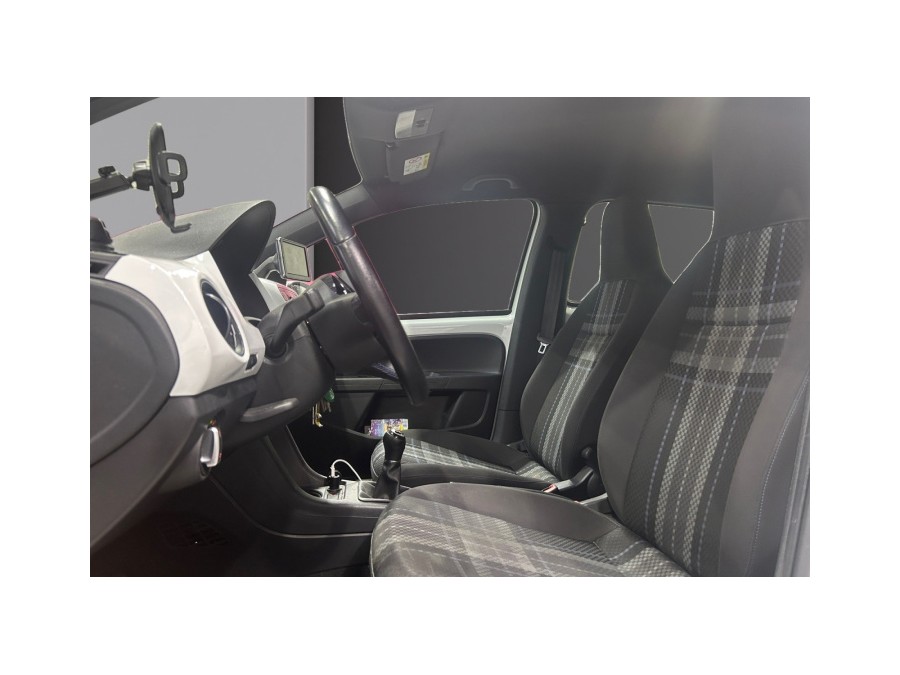 VOLKSWAGEN d'occasion UP! AAABCHYAFM5FM5CF0097MMVR0N1SVW61 de 2016