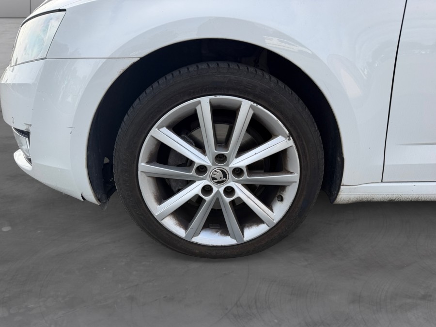 SKODA d'occasion OCTAVIA 1.6 TDI 105ch CR FAP Green Tec Business Plus