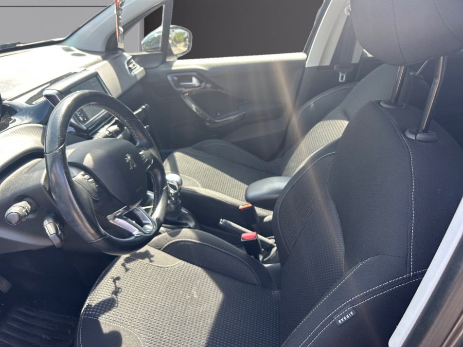 PEUGEOT d'occasion 208 Peugeot 208 de 2019 Lyon Nord (69)﻿